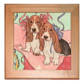 An image of product 12787 Basset Hound Dog Kitchen Ceramic Trivet Framed in Pine 8" x 8"